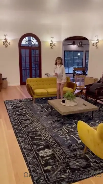 Rileyreid OnlyFans Leaked Nude Video #111792