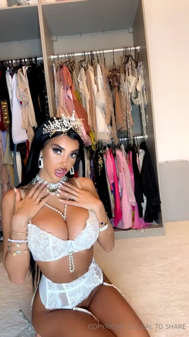 Chloesaxon OnlyFans Leaked Nude Video #154604