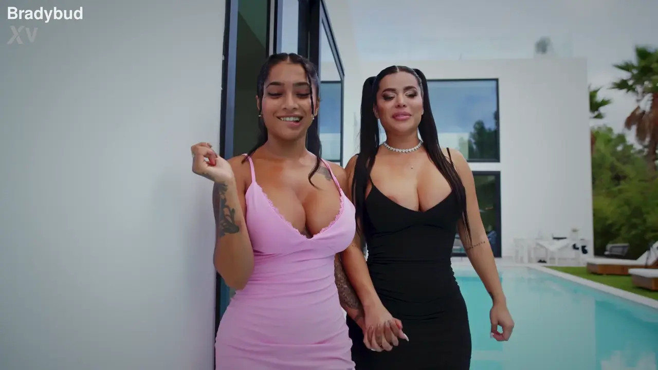 Yasmina Khan & Sara Retali Mega BBC 10Vs2 Gangbang