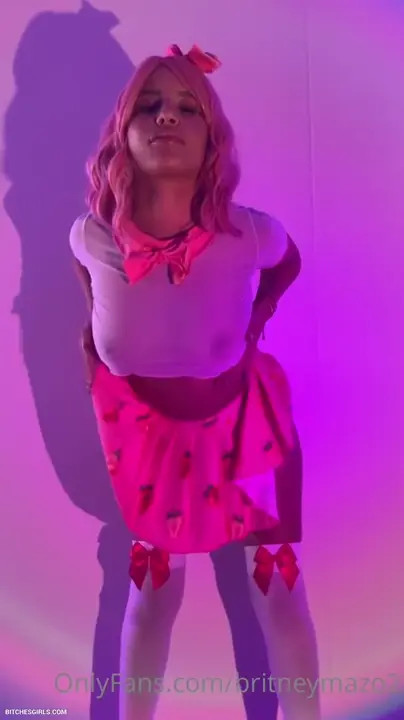 Britney Mazo's Roleplay Blowjob & Facial