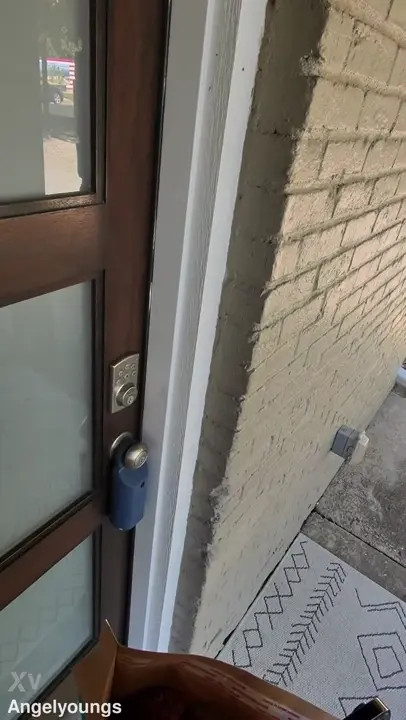 Angel Youngs Fucks Her Visitor's BBC