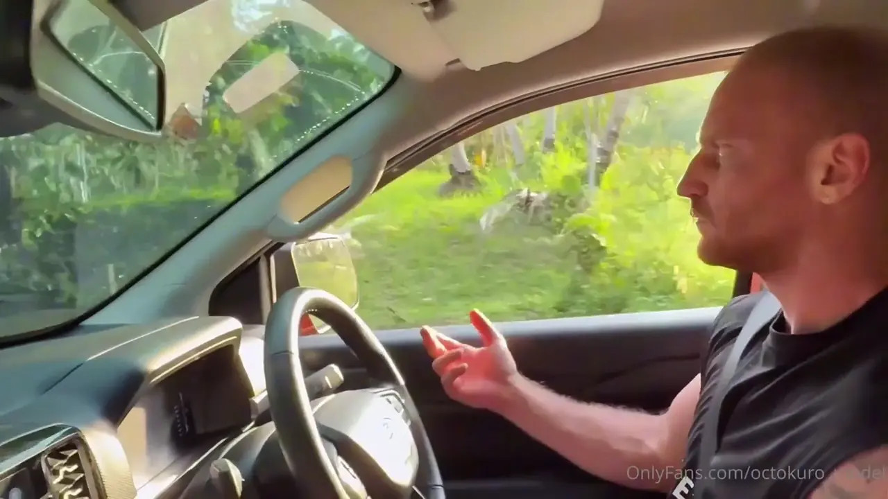 Octokuro Gets Taken Rough By A Tattooed Stud