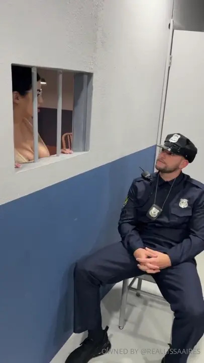 Lissa Aires Lets The Officer Fuck Her Pussy - ePornLeak