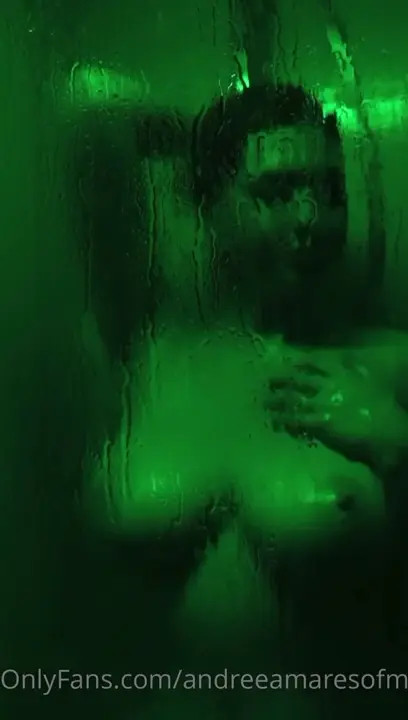 Shower Teasing With BlackWidof