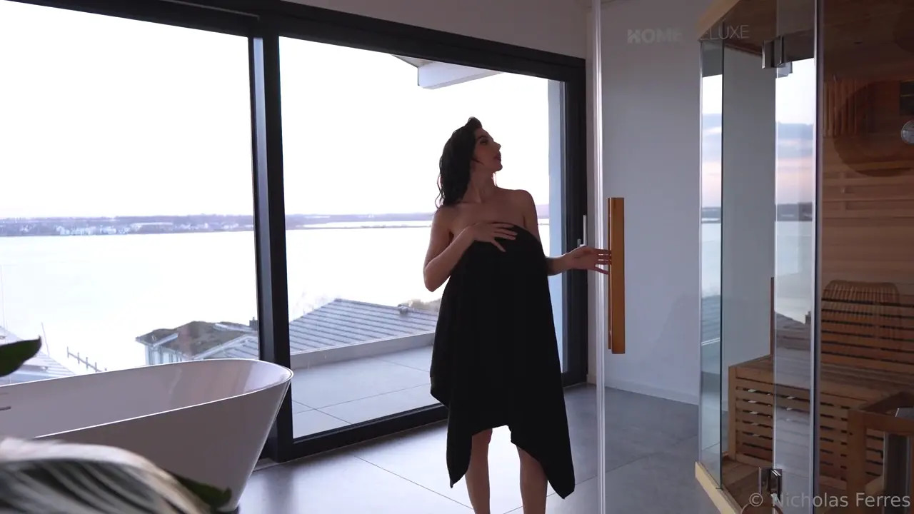 Laurine Nickel Ferres Seduces In A Sauna