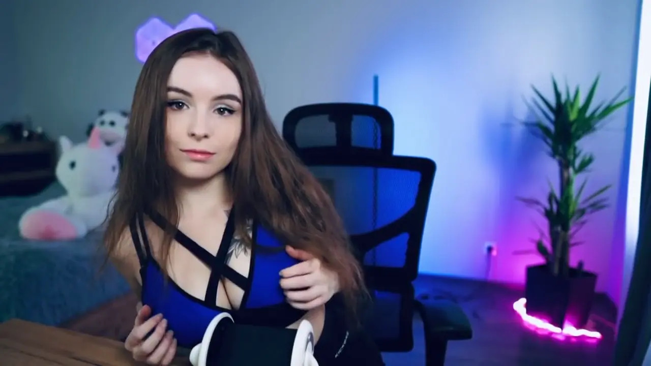 Malinkaa98 OnlyFans Leaked Nude Video #184870