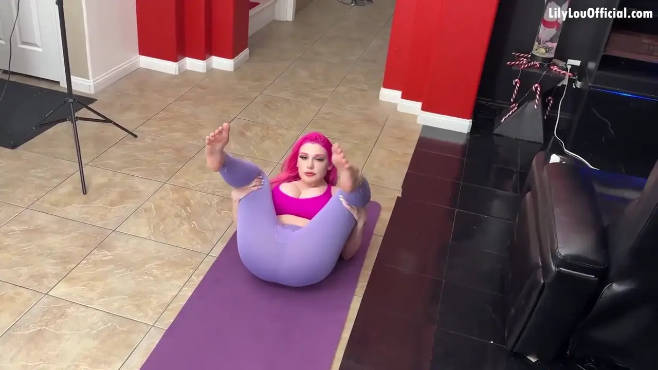 Lily Lou Wants A Cock In Her Pussy