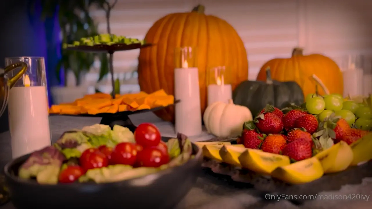 Madison Ivy Gets Fucked By A Fake Dick