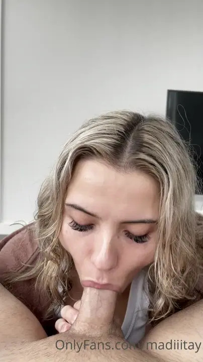 Madiiitay Gets CIM After Blowjob