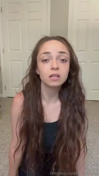 Hazey Haley Sucks And Humps Her BF’s Cock