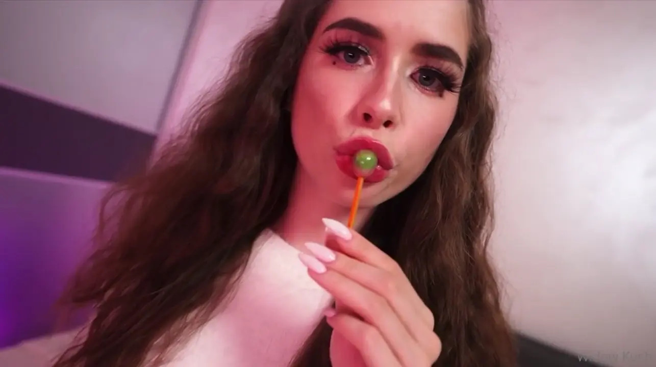 Laurel Jeune Pleases Her BF's Cock