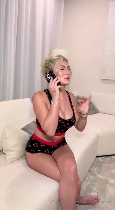 ScarlettKissesXO & Fallonlovexo's Lesbian Play