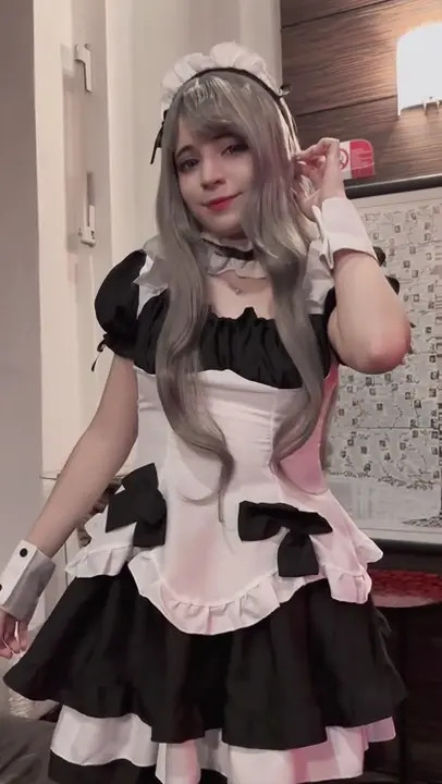 Belhino Teases Her Tight Body In The Bathtub