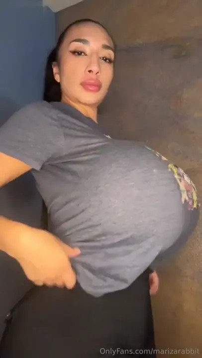 Mariza Lamb Teases With Her Huge Boobs