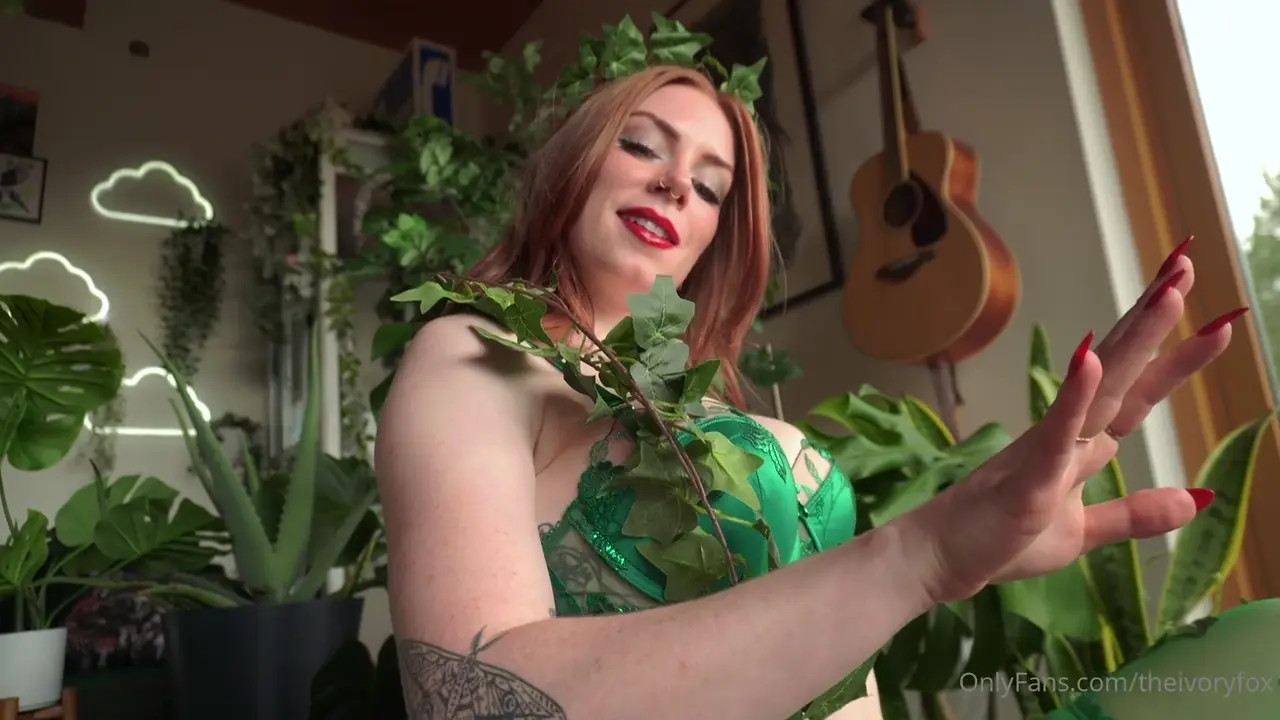 Ivory Fox As Poison Ivy Gets Her Pussy Rammed