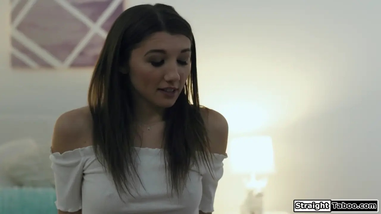 Maya Woulfe Has Sex With Her Stepdad