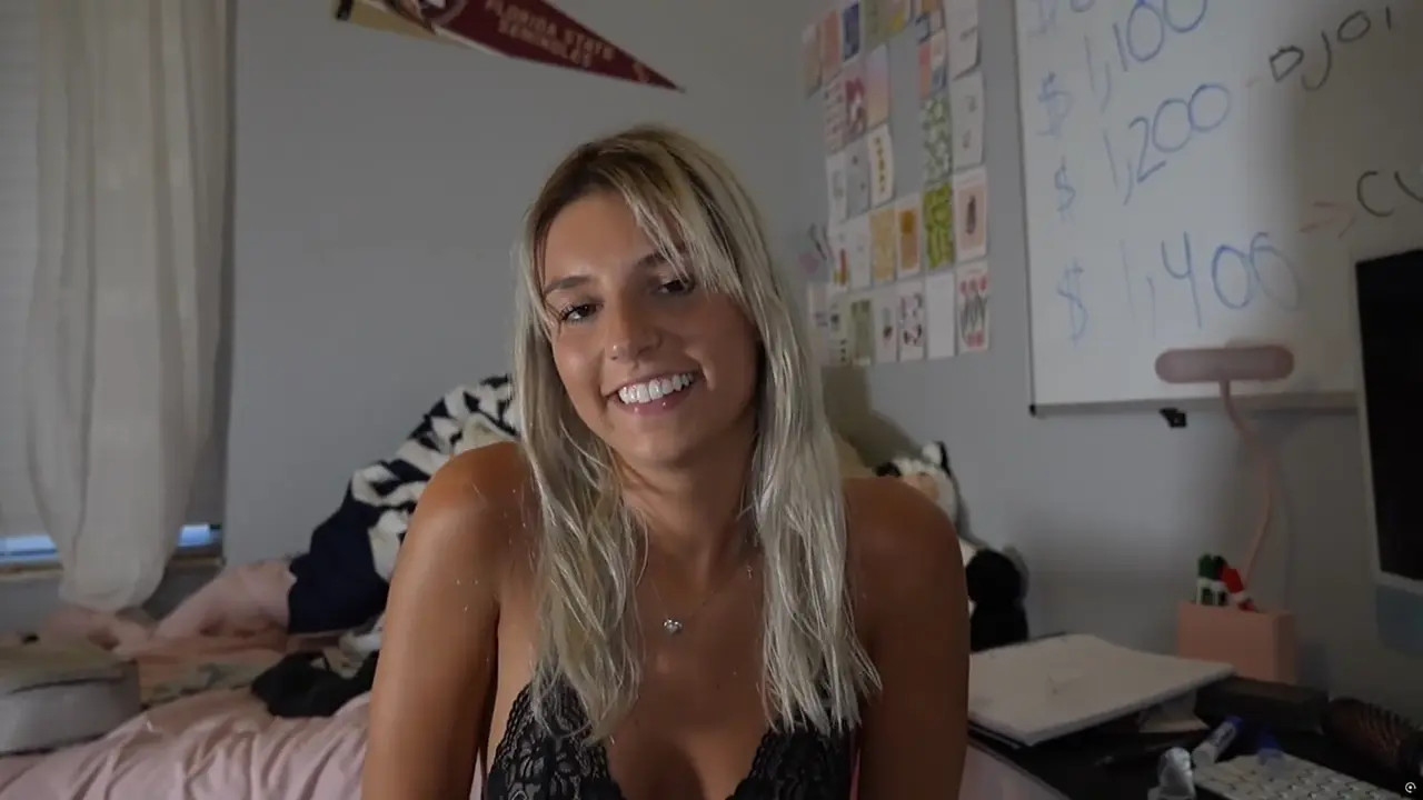 Ambie Bambi Gets Railed On Her Bed