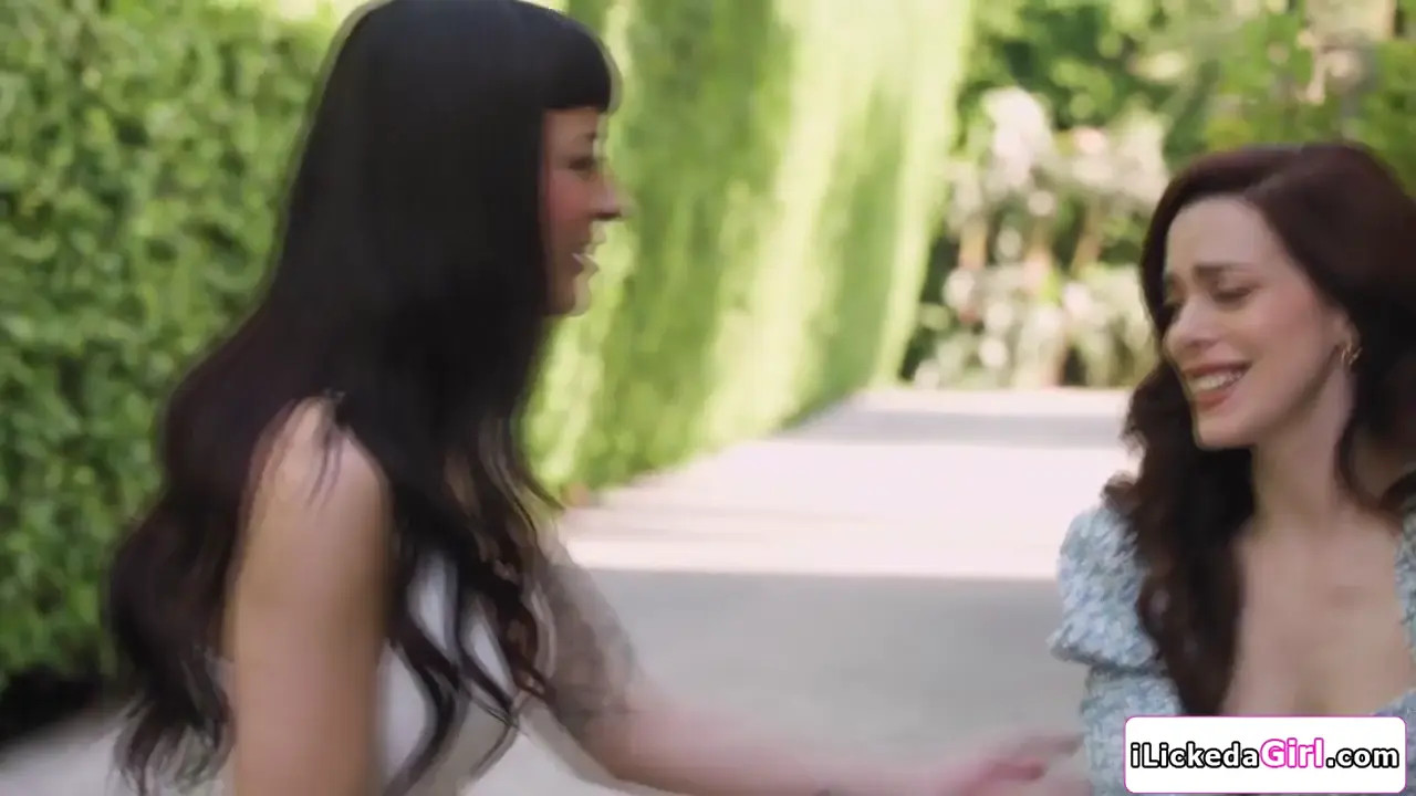 Charlie Valentine & Vauntastic Pussy-Eating