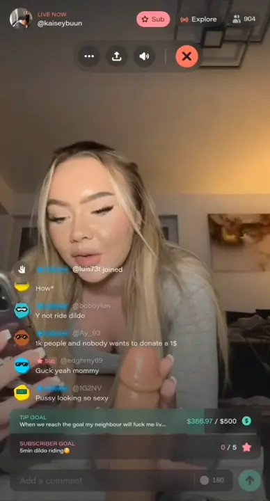 Kaiseybuun Fucks Her Boyfriend Live On Stream