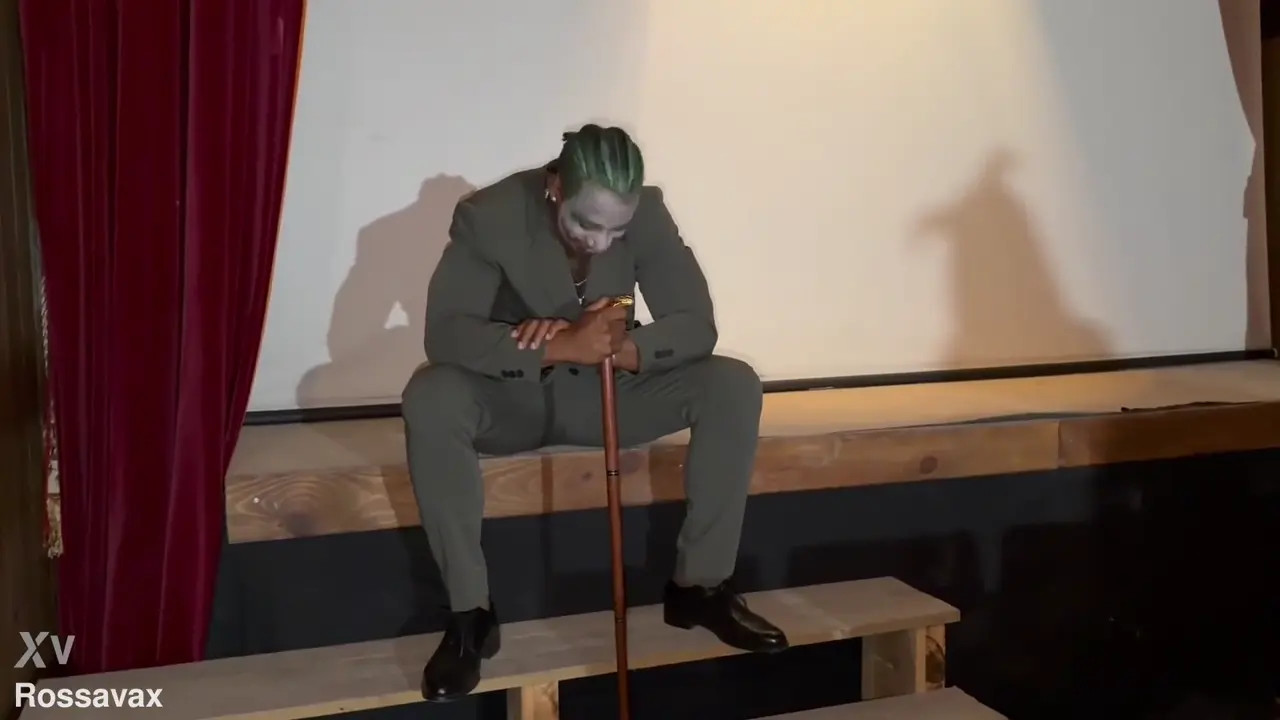 RossaVaxx Gets Creampied As Harley Quinn