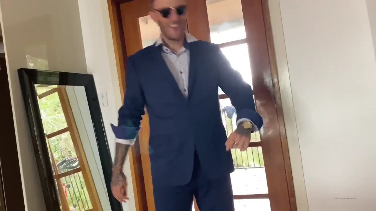 Savannah Bond Gets Sex In The Office - ePornLeak