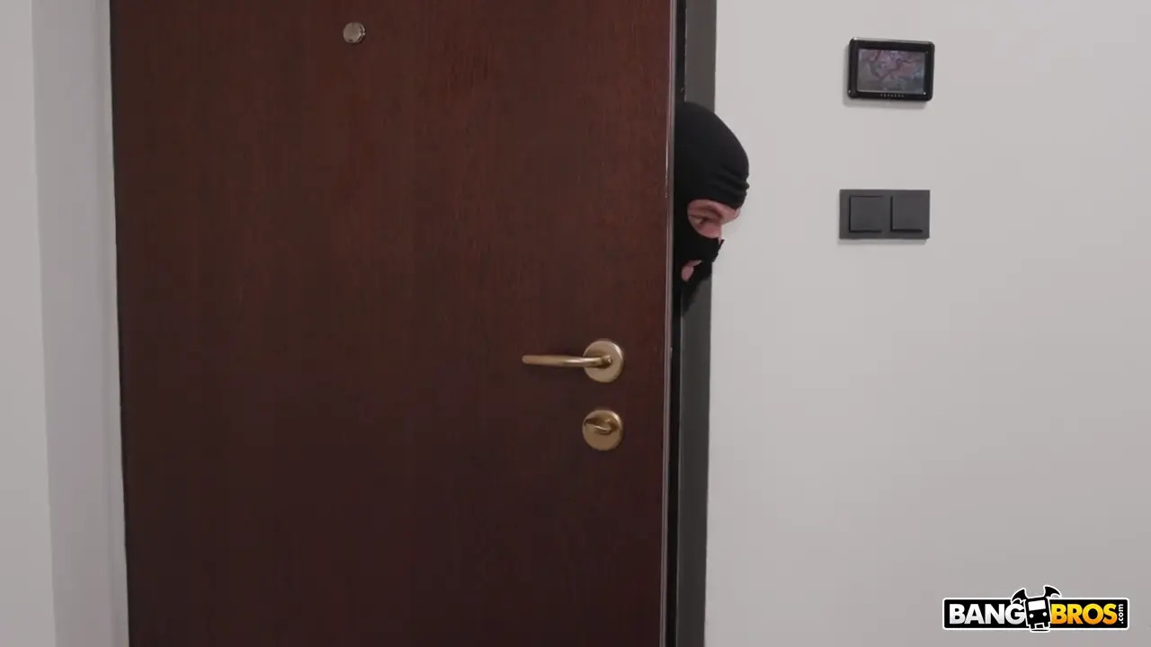 Isimbi OnlyFans Leaked Nude Video #248415