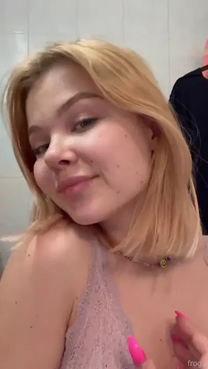 Mega FROGGY WET GIRL aka @FROGGY WET GIRL 4