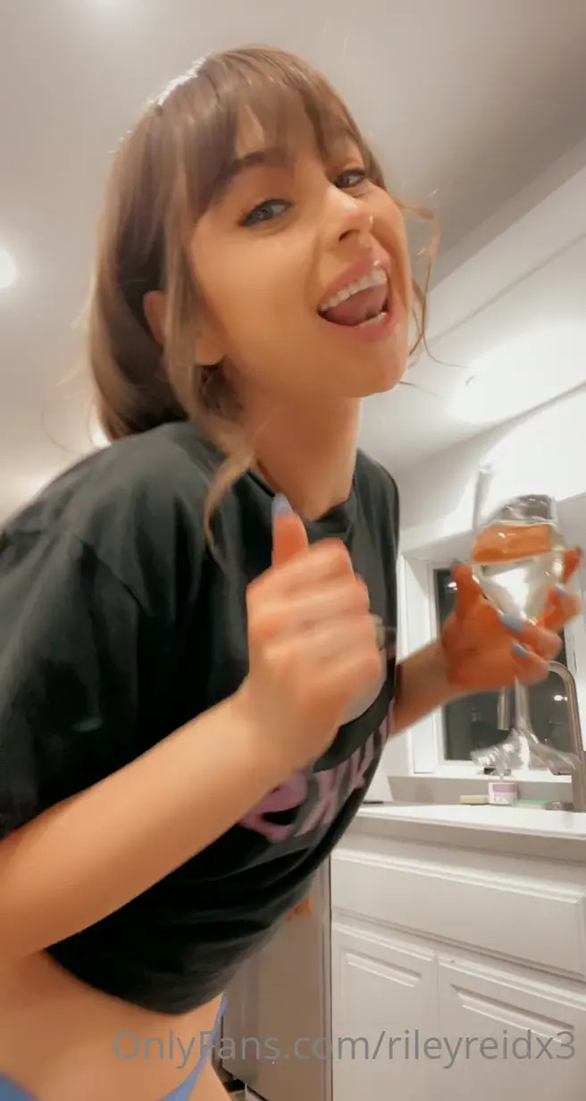 Rieleyreidx3 OnlyFans Leaked Nude Video #256878