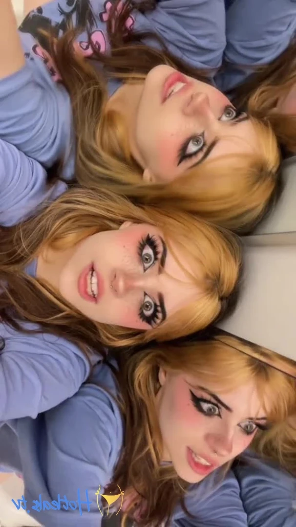 hannah <3 [ hannahowo ] - Beach!!! - ePornLeak