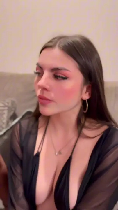 Lemuriana & BellezaChilenaa's Foursome Sextape
