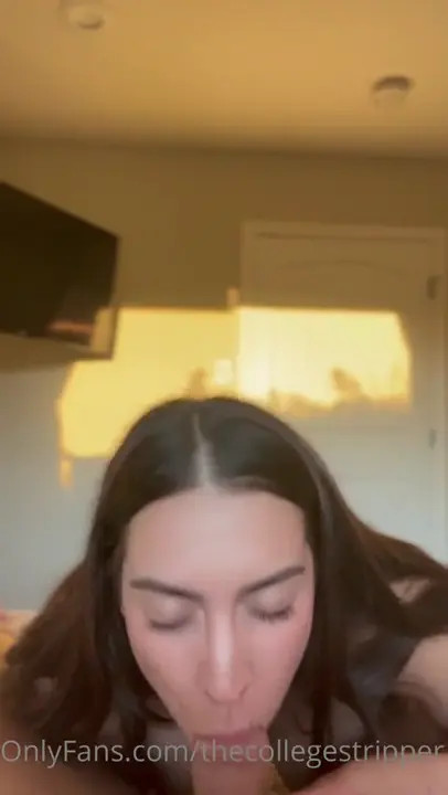 Mia Monroe Loves Sucking Her Boyfriend's Dick