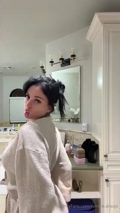 Camilla Araujo Masturbates With A Dildo In The Shower