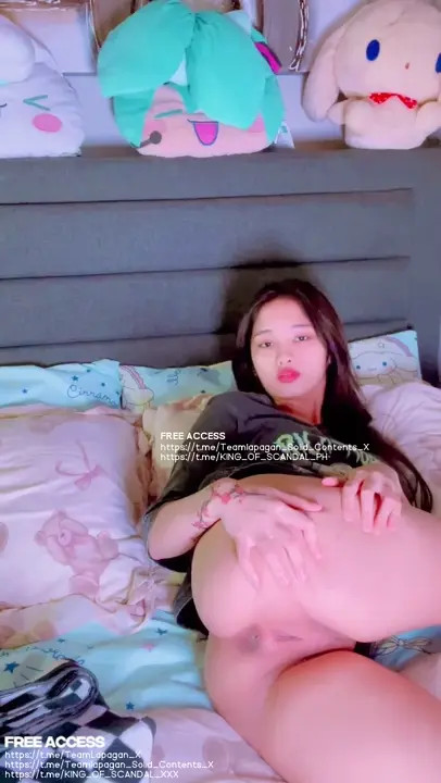 HayamiHaru Spreads Her Ass