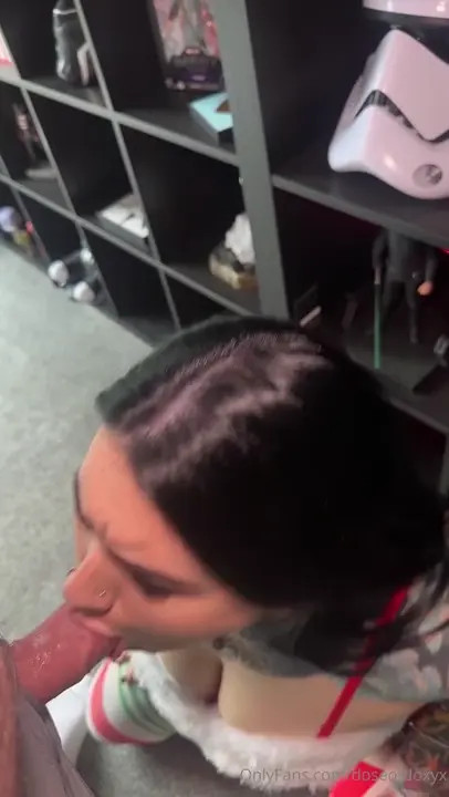 Mrs Claus Doseofdoxyx Gets Banged After A Sloppy Blowjob