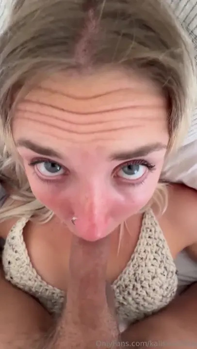 Kalismallz Blows Her BF & Gets CIM