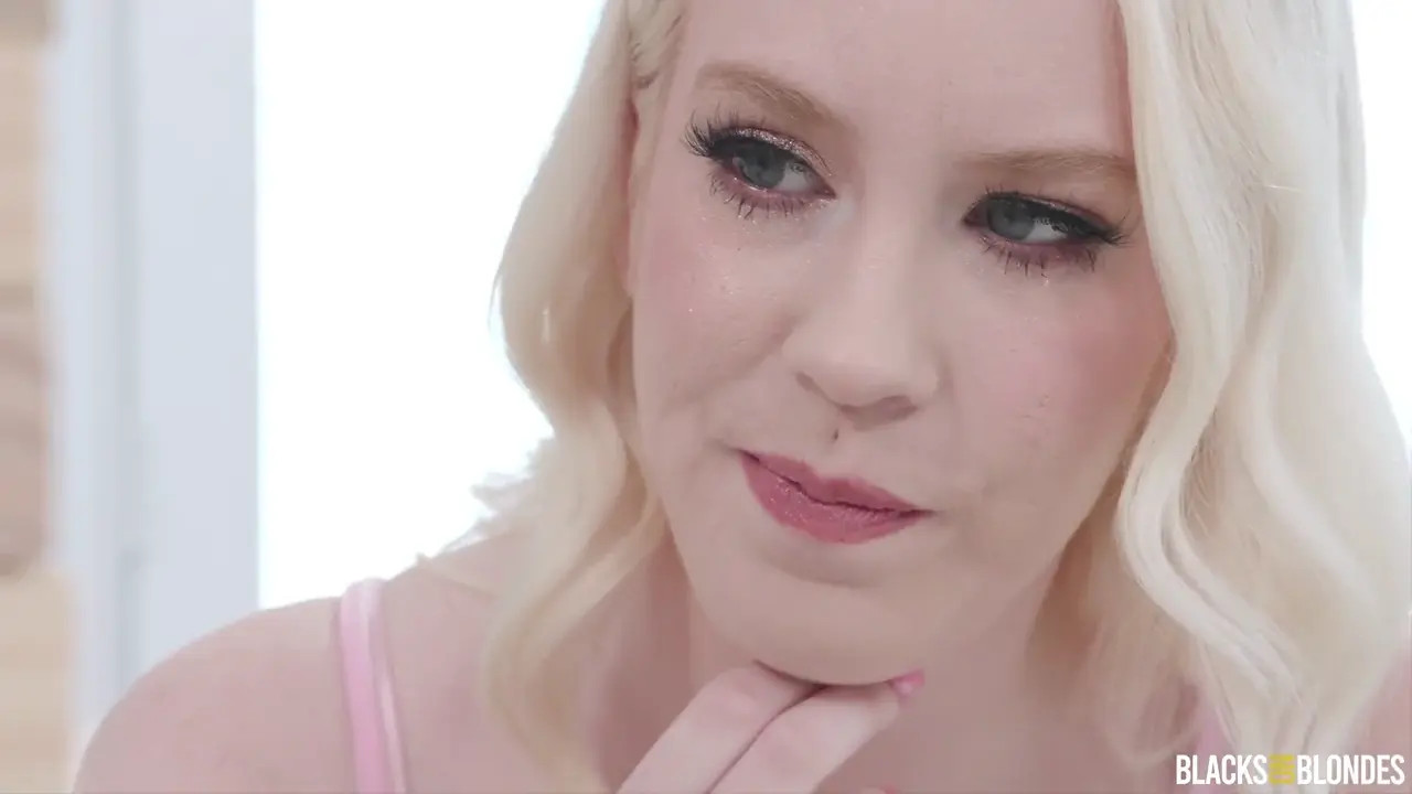 TheGigiSweets Gets Dicked Down By A BBC