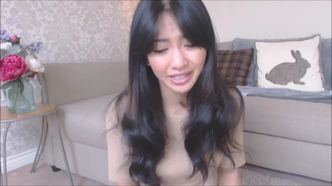 Missreinat Plunges Her Cunt With A Dildo - ePornLeak