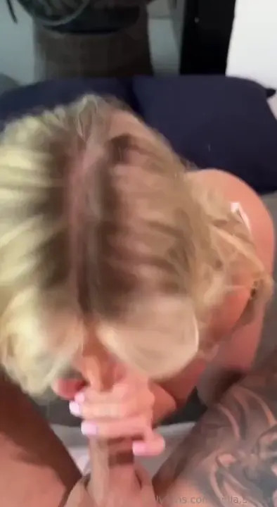 Bella.Sinclair Sucks And Receives Facial POV