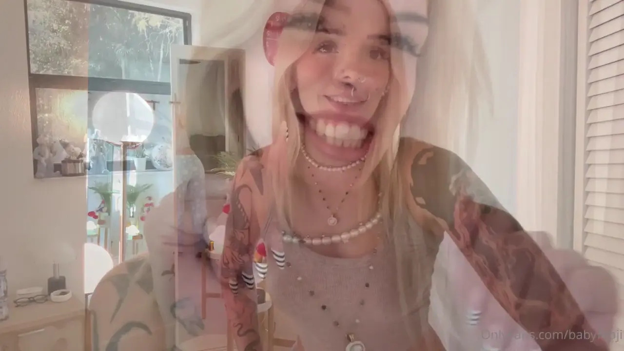 BabyFooji Tries On Her Black Friday Haul - ePornLeak