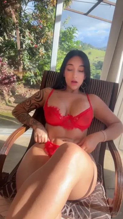 SoyMafe Plays With Her Dildo On The Chair