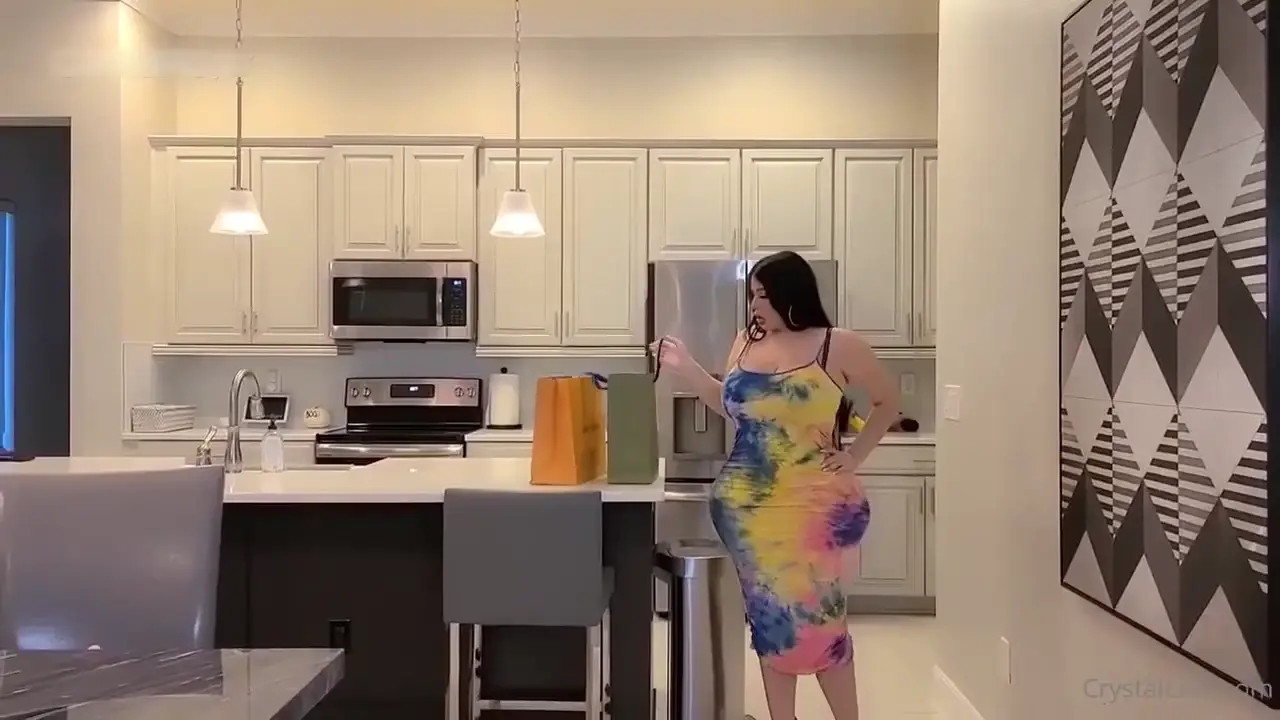 Crystal Lust Gets Her Curvy Body Fucked - ePornLeak