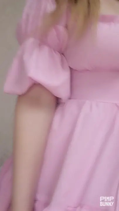 Lady Moss Rides Dildo And Cums