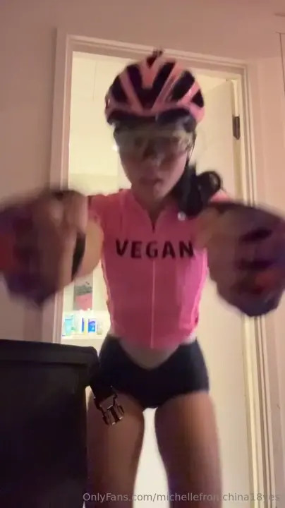 Biker MichelleFromChina18Yes Shows Titties
