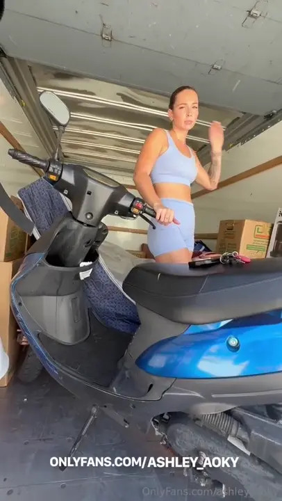 Ashley Aoky Blows And RIdes BBC In The Car