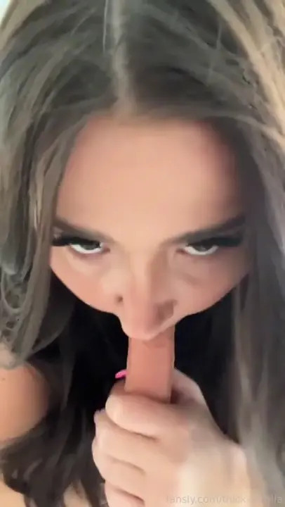FitGirlLalla Rides A Dildo On Her Bed