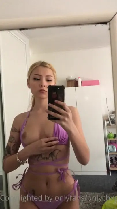 OnlyChxr Teases In Front Of The Mirror