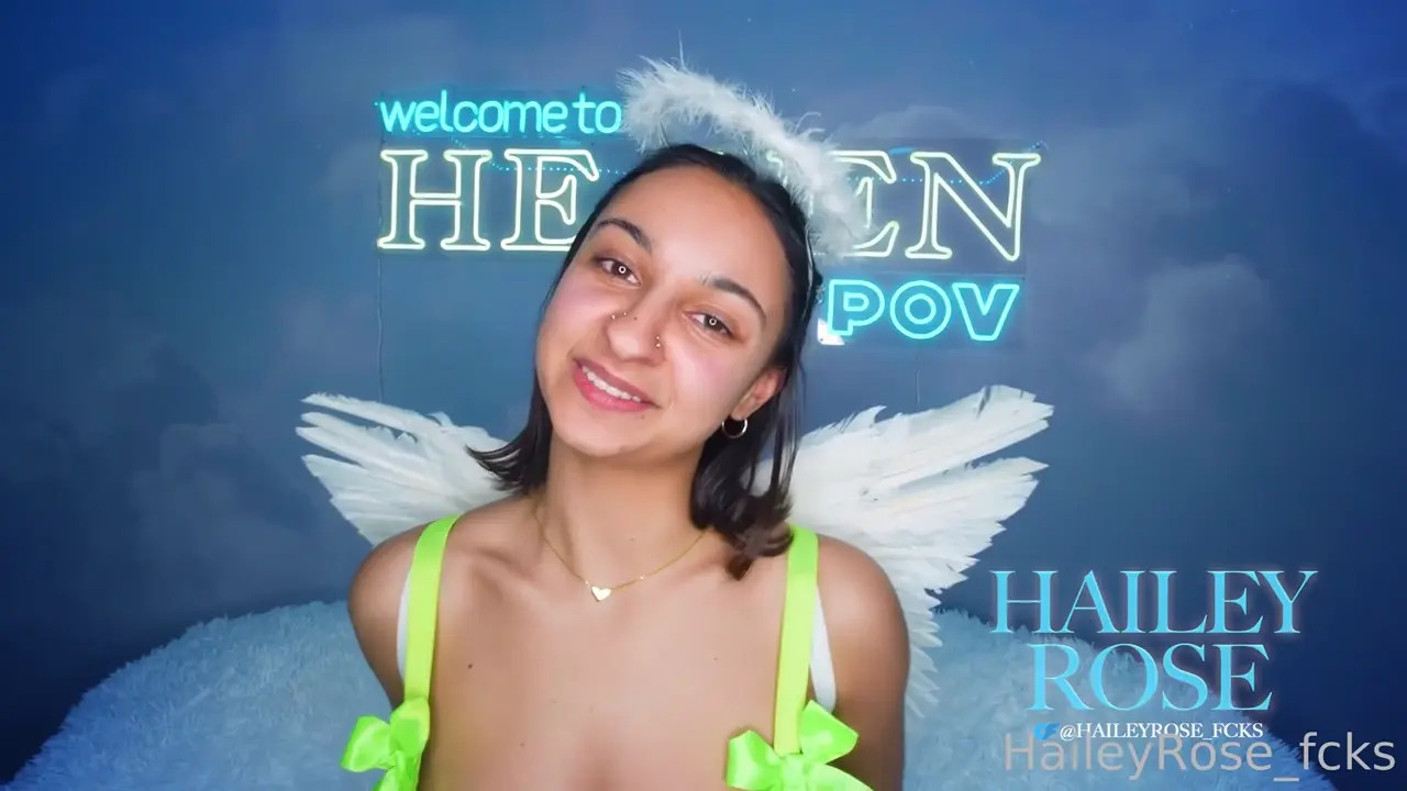 Hailey Rose Gives A Sloppy Blowjob