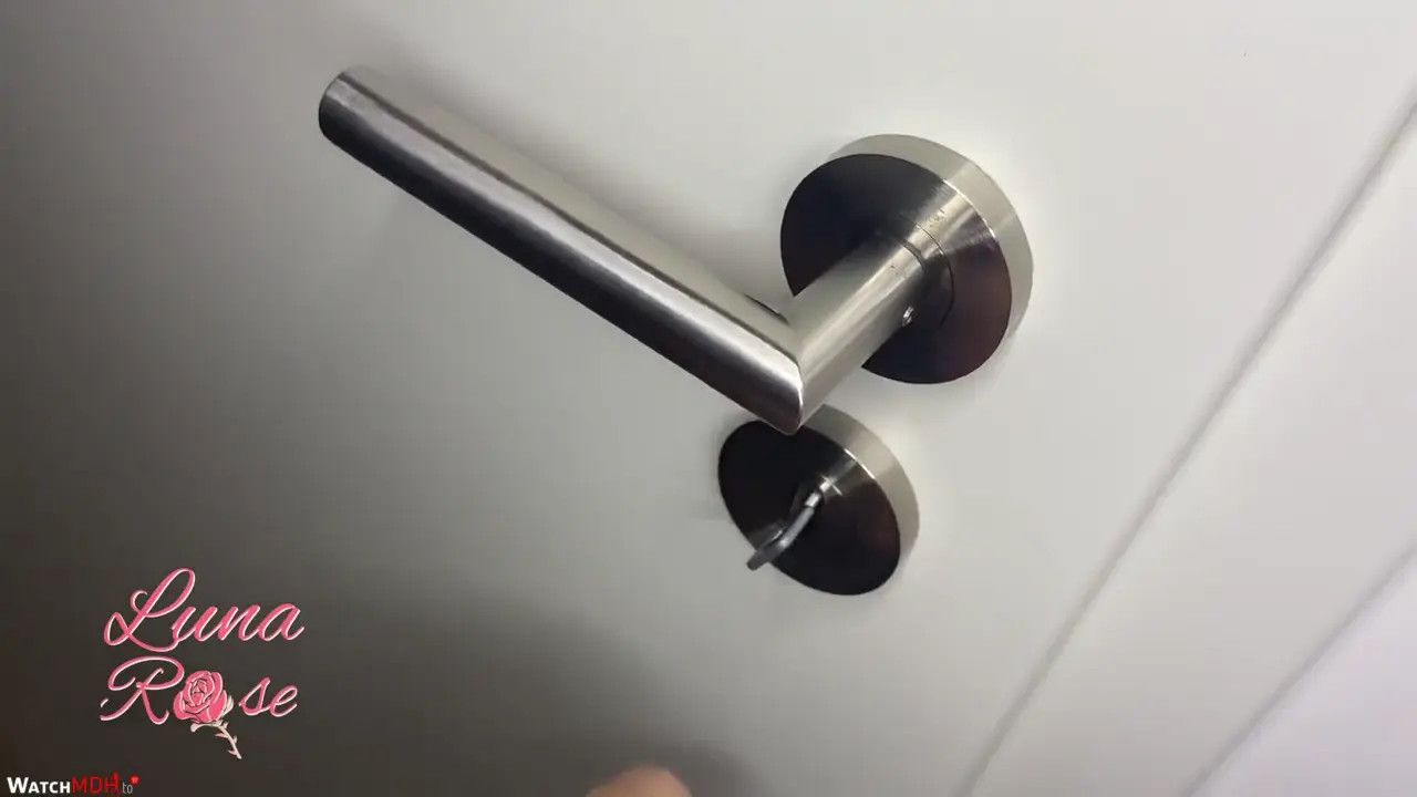 Milakleinx Gets Drilled After A Blowjob In The Shower