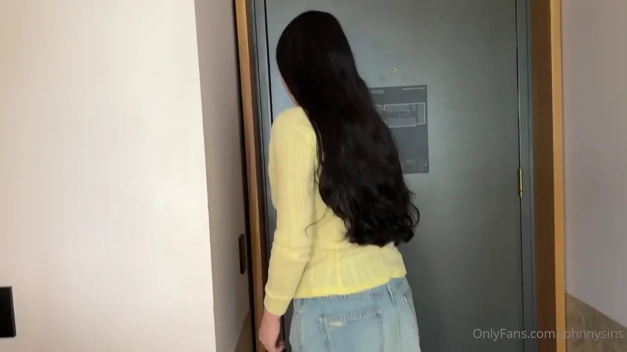 Audrey & Sadie Share Johnny Sins's Cock