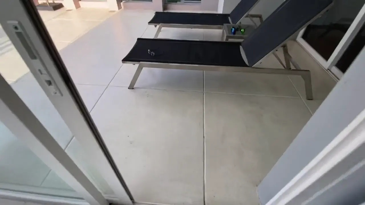 Booty Frutti Rides A Dick After Swimming